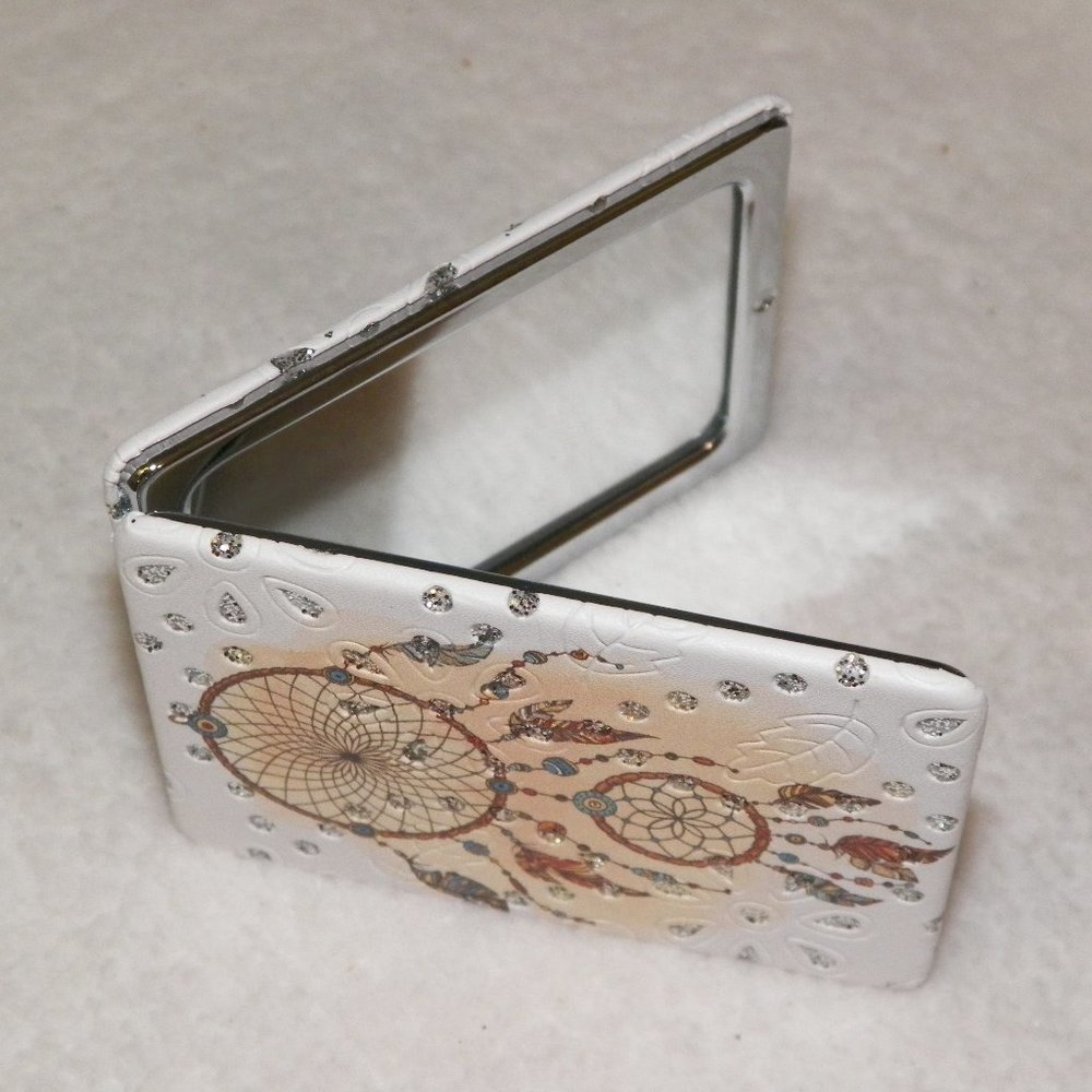 Compact Mirror Embellished Dreamcatcher - Picture 3 of 6